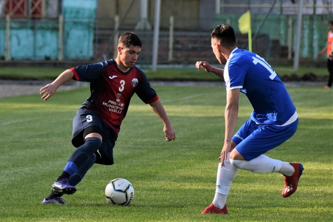 Trei serii cu 18 echipe la Liga 5