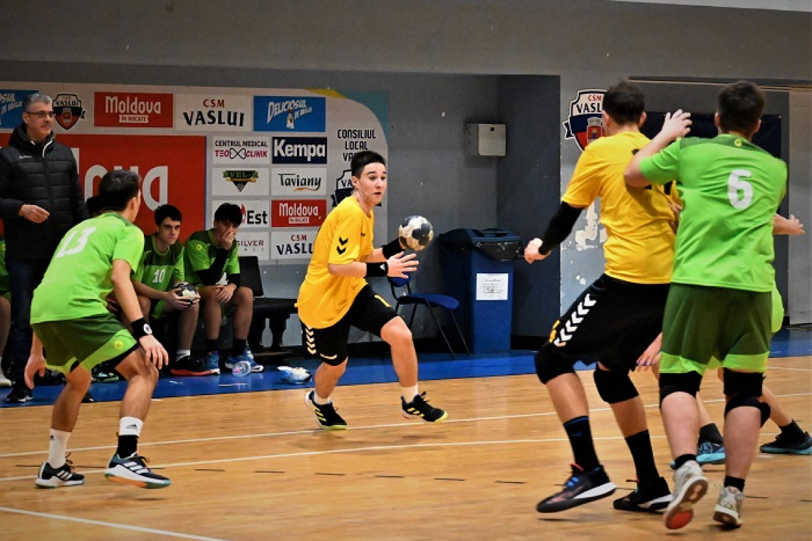 LPS Vaslui ține aproape de liderul grupei la handbal masculin, juniori 2