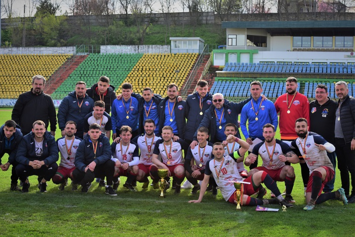 CSM Vaslui păstrează trofeul: Cupa pentru al doilea an consecutiv în vitrina liderului Ligii 4!