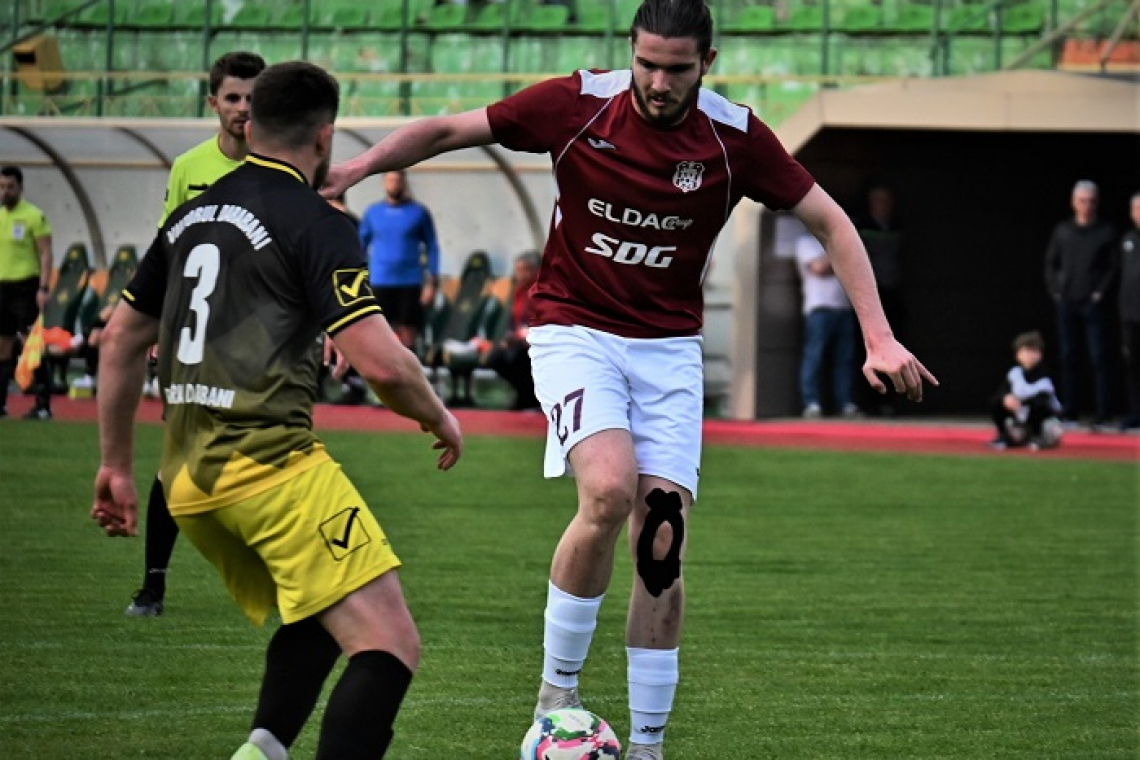 Francezul Terry Desrues continuă cu Rapid Brodoc