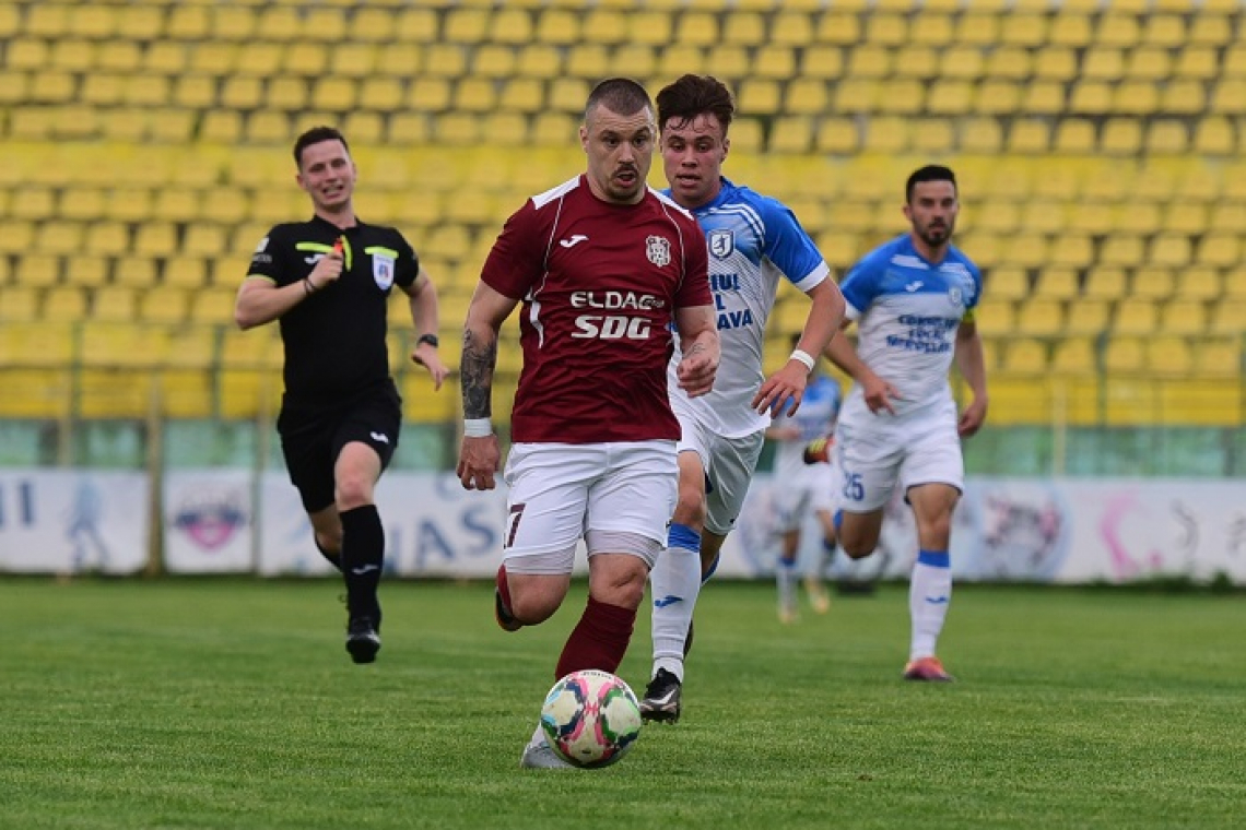 Golgheterul Codruț Anghel continuă cu Rapid Brodoc
