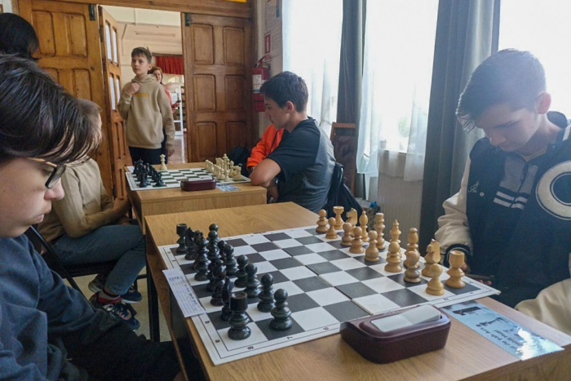 Municipiul Huși găzduiește etapa națională a ONSȘ la șah, gimnaziu