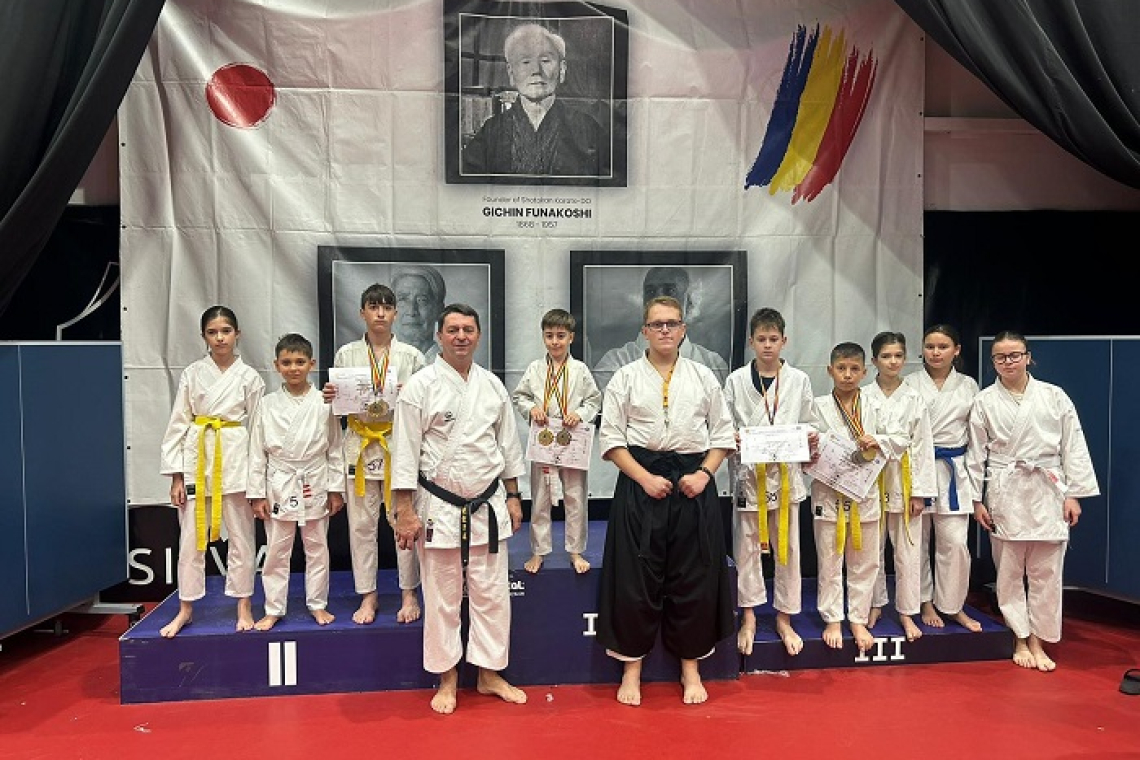S-au întors cu medalii de la Campionatul Național de Karate Tradițional pentru copii