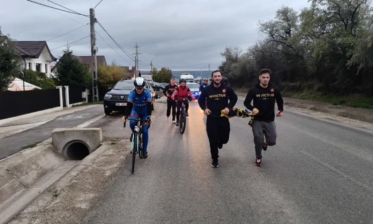 Jandarmii vasluieni, alături de voluntarii Invictus România în „Ștafeta Veteranilor 2025”