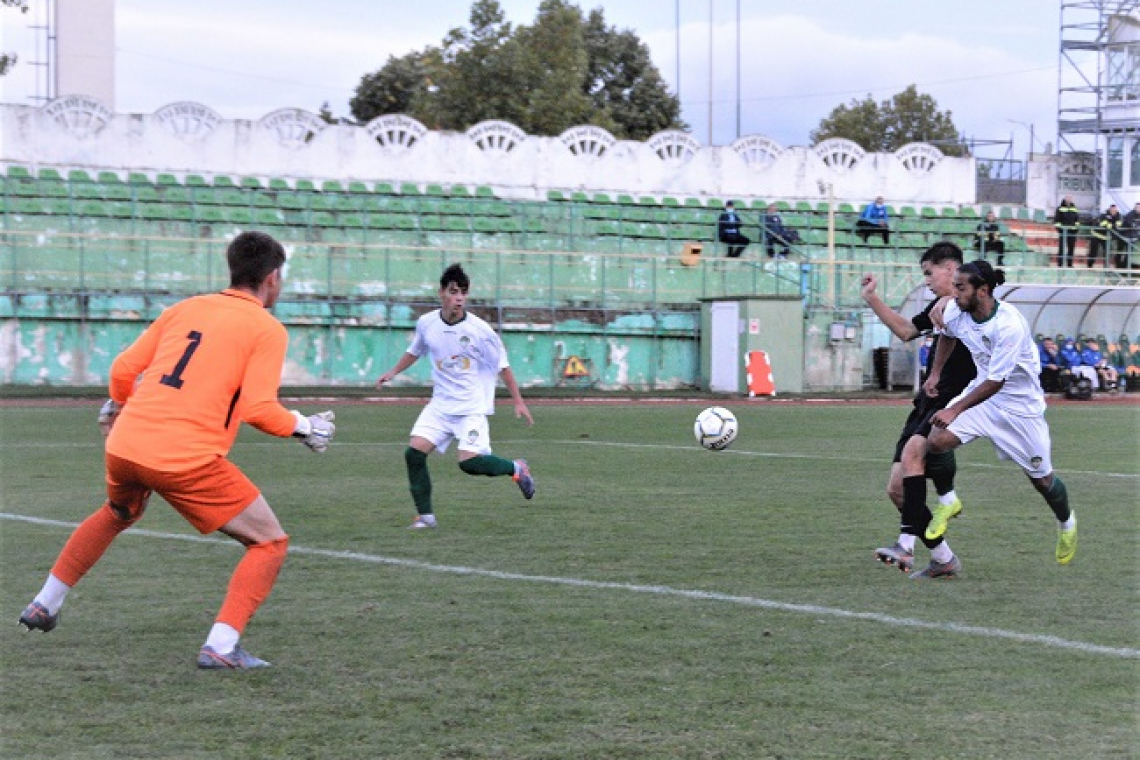 Sporting Juniorul nu joaca maine la Piatra Neamt. Ceahlaul, decimată de Covid.