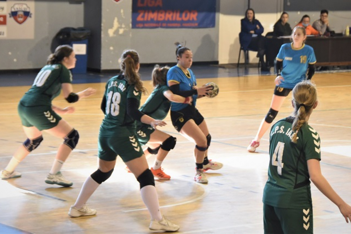 Învinse, dar rămân liderele grupei!