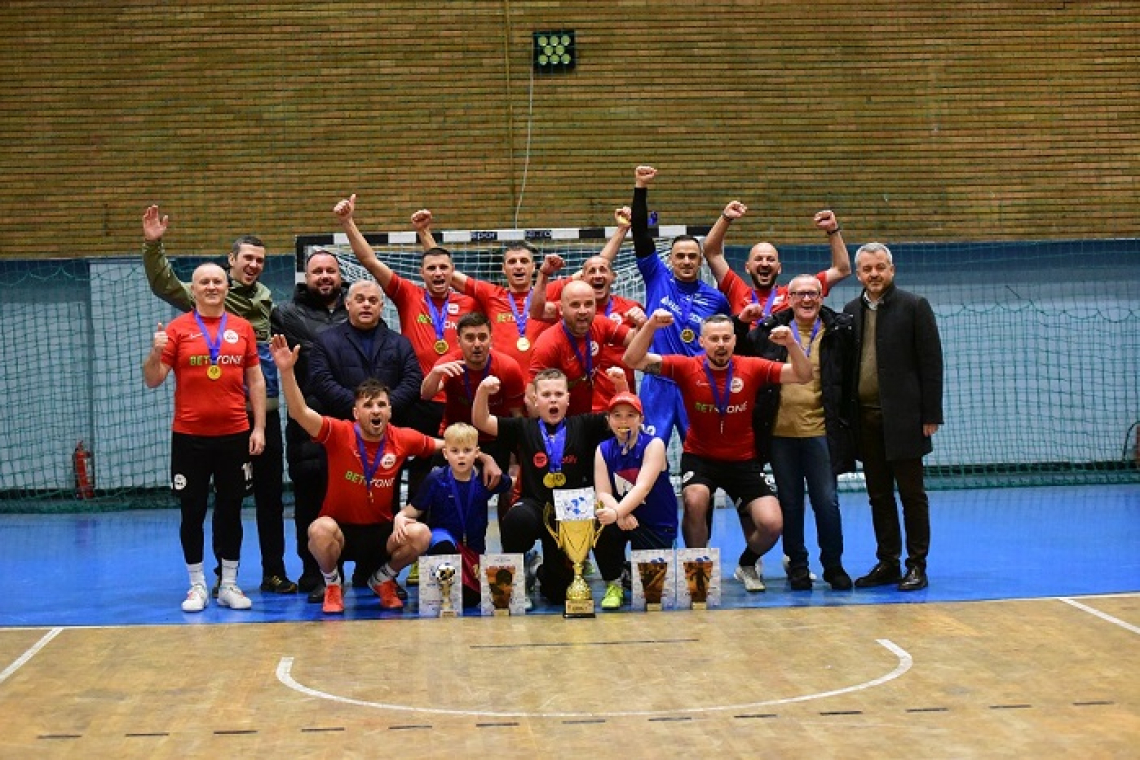 Las Vegas Suceava a câștigat trofeul Winter Cup la Old Boys