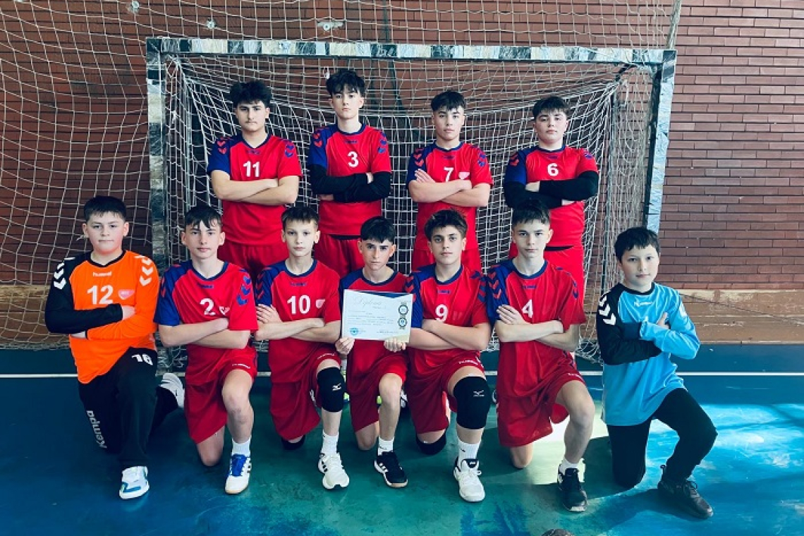 Bronz la etapa regională de handbal masculin gimnaziu pentru Școala „Mihail Sadoveanu” Vaslui