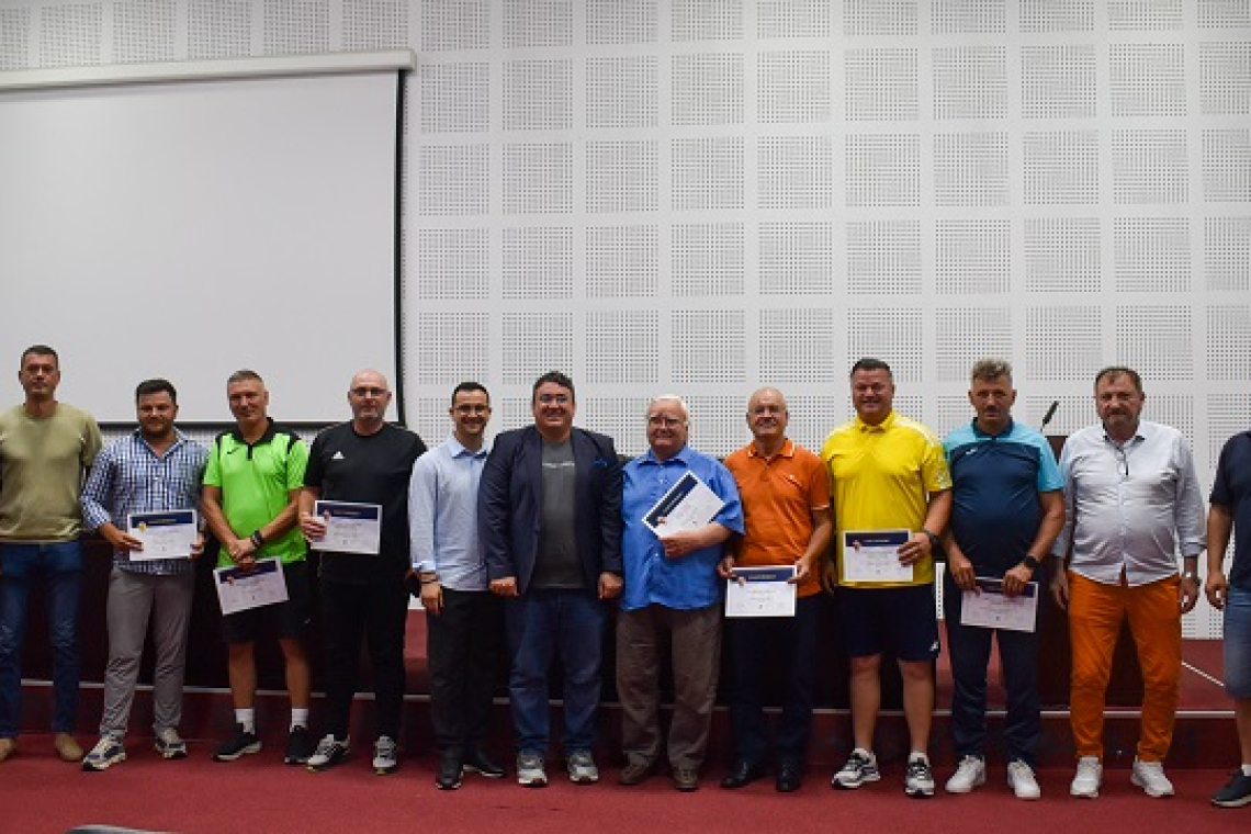 Cluburile clasificate de FRF au intrat în posesia certificatelor