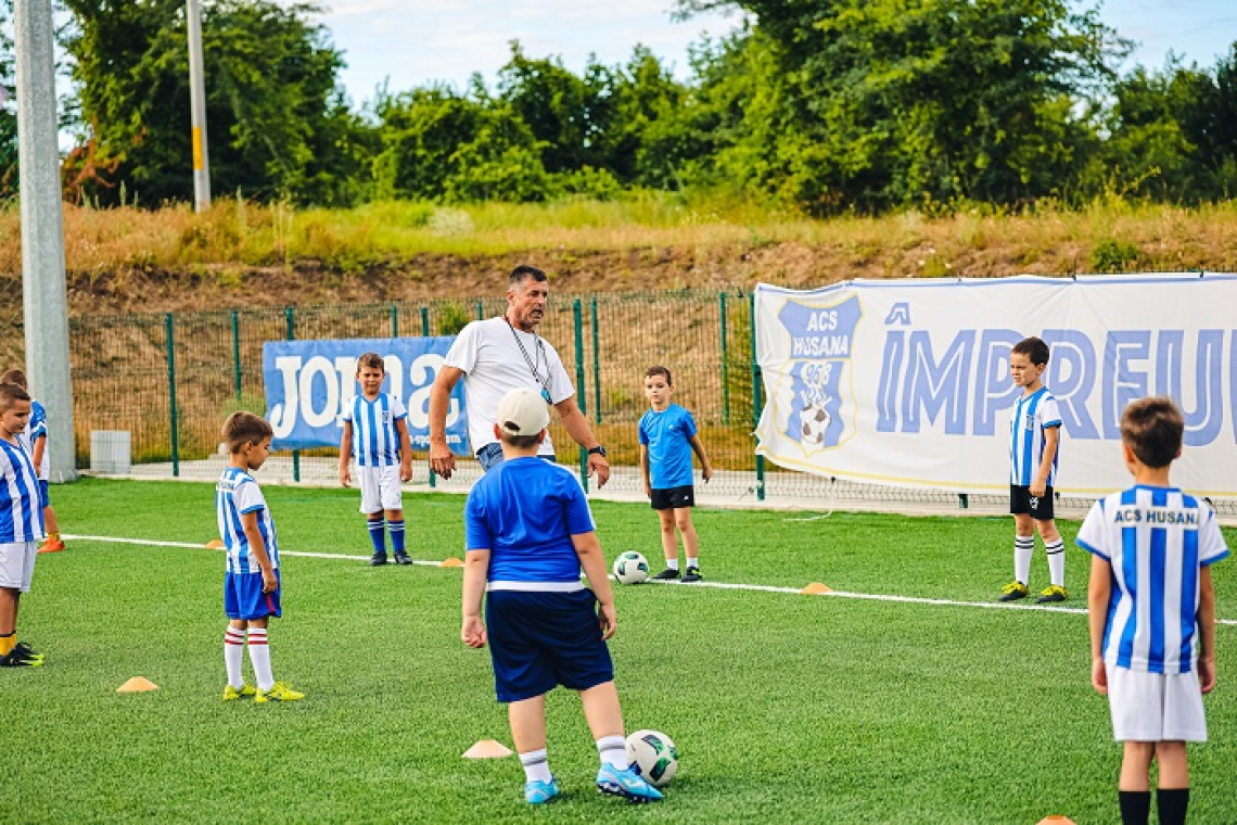 ACS Hușana Huși caută viitori fotbaliști: clubul organizează selecții la șase categorii de vârstă!