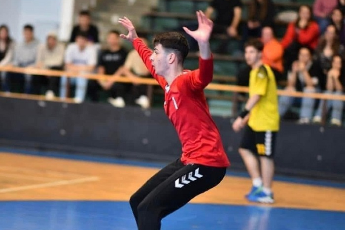 Portarul Teodor Prisecaru chemat la naționala de juniori