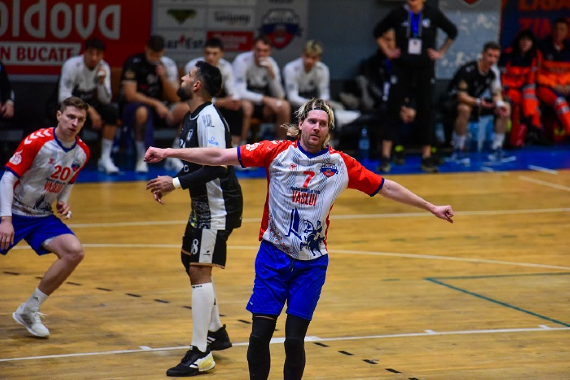 Spectacol și tensiune la Vaslui! CSM obține o victorie dramatică în fața Clujului, după un final incendiar