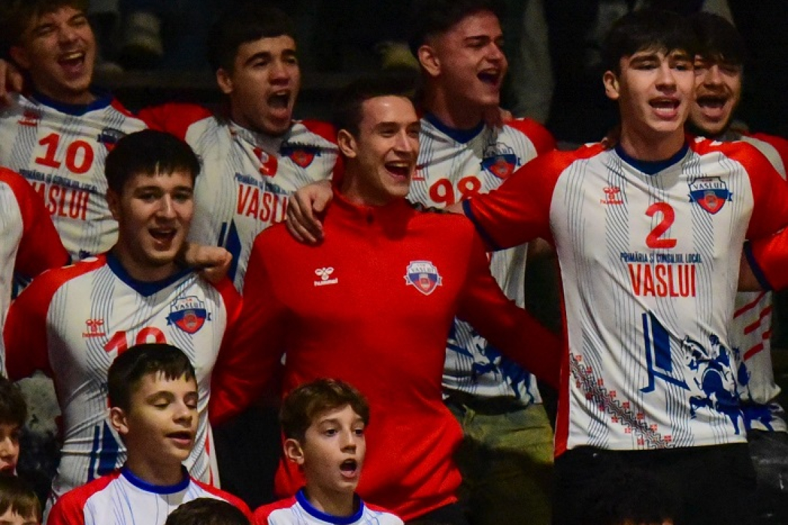 Mihai Andronic, convocat la naționala U20, dar și suporter de suflet al CSM Vaslui!