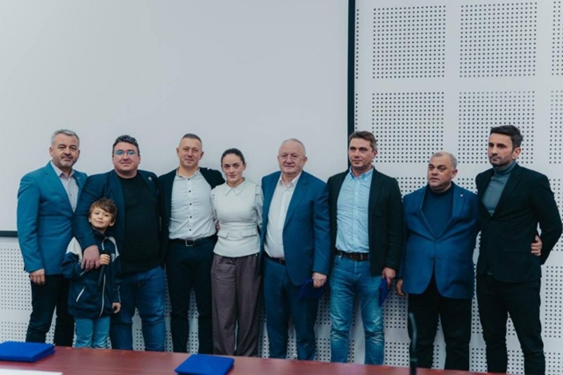 „Fotbal prin ochii arbitrului”, lecție de experiență și integritate pentru tinerii arbitri vasluieni