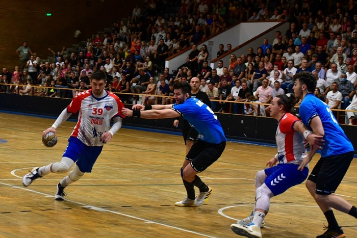 Duel de foc în Polivalentă! CSM Vaslui vrea revanșa cu CSM București