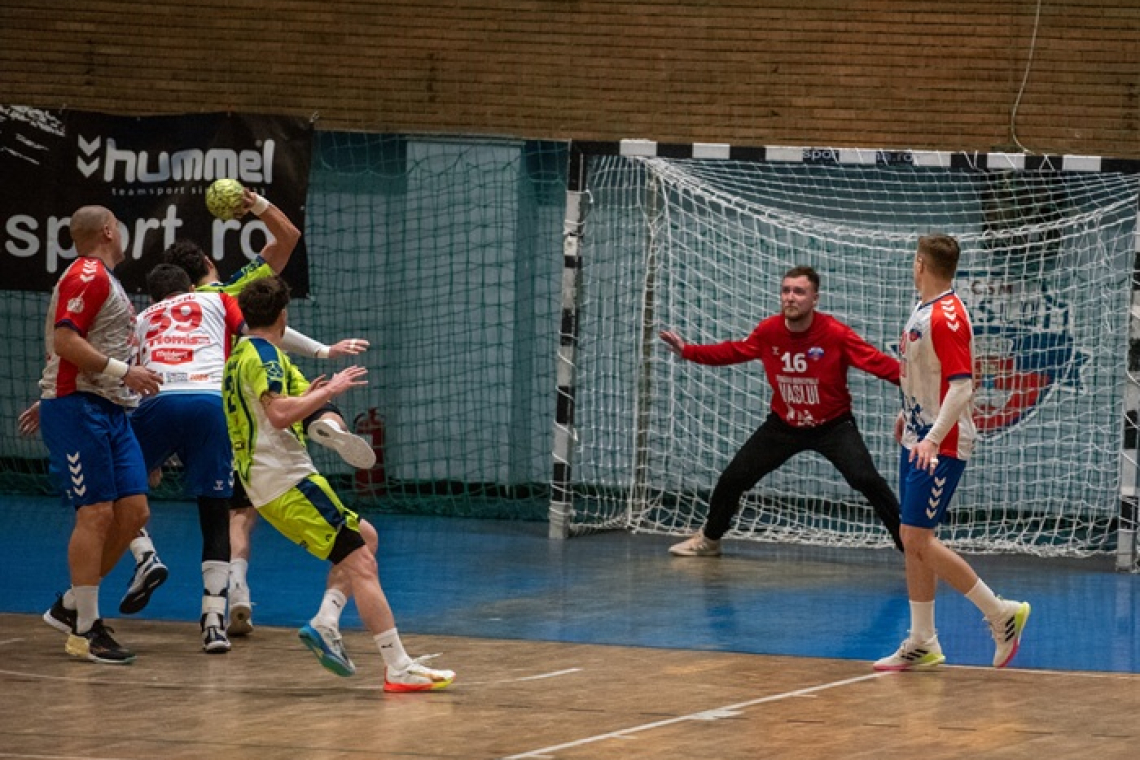 Vlăduț Rusu, 12 intervenții salvatoare pentru CSM Vaslui în duelul cu CSM Constanța