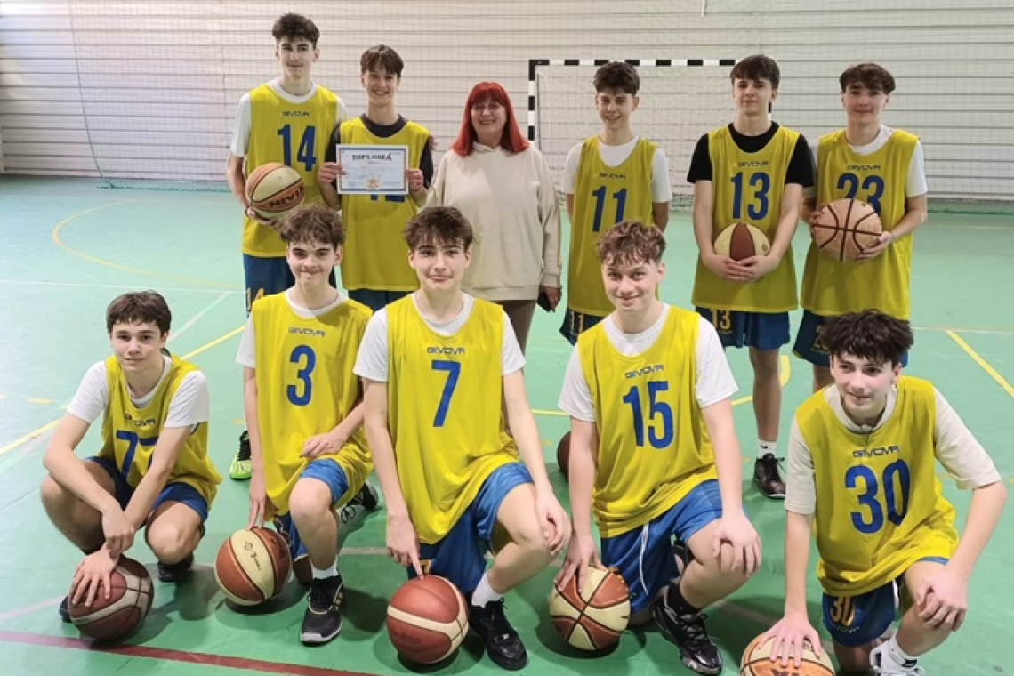 Școala „Ștefan cel Mare” Vaslui, campioană județeană la baschet în cadrul Olimpiadei Naționale a Sportului Școlar