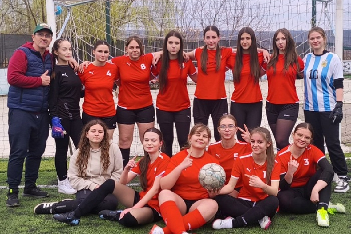 Fetele de aur de la „Racoviță” dau lovitura! Campioanele U16 merg la Iași după un parcurs perfect