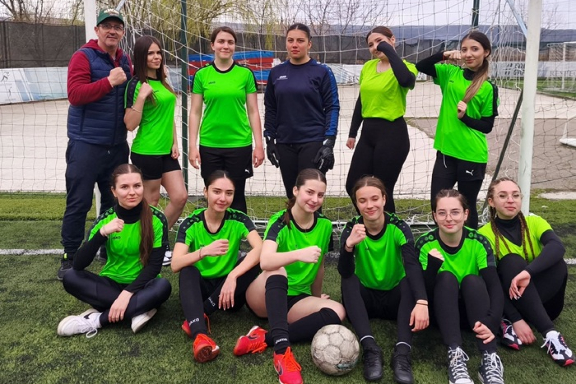 Campioane județene! Fetele de la „Emil Racoviță” Vaslui merg la faza zonală după un parcurs perfect