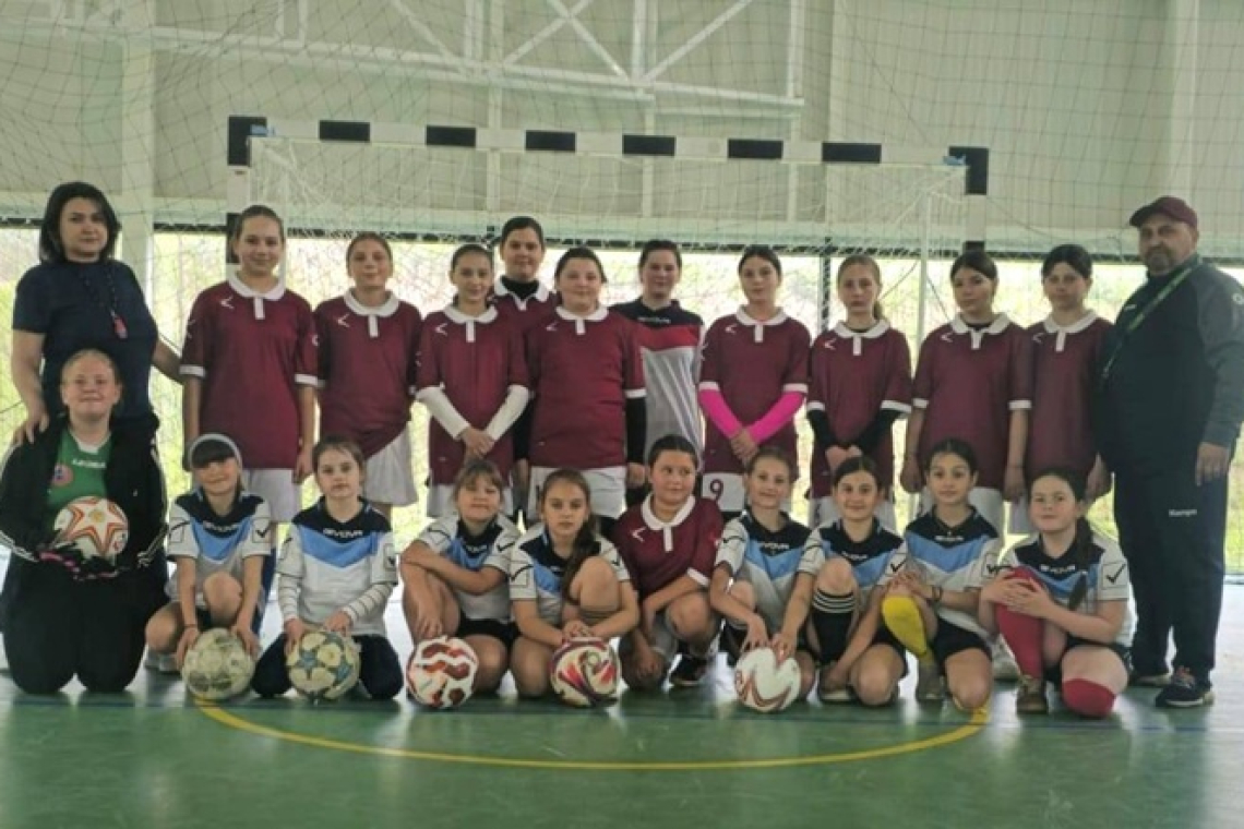 Performanță de excepție la Lipovăț: fetele de la Școala „Ștefan Ciobotărașu” merg mai departe în Cupa Satelor!