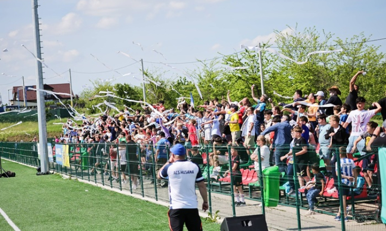 Atmosferă de „Champions League” la Huși: ACS Hușana U15 a făcut spectacol în derby-ul cu LPS Focșani