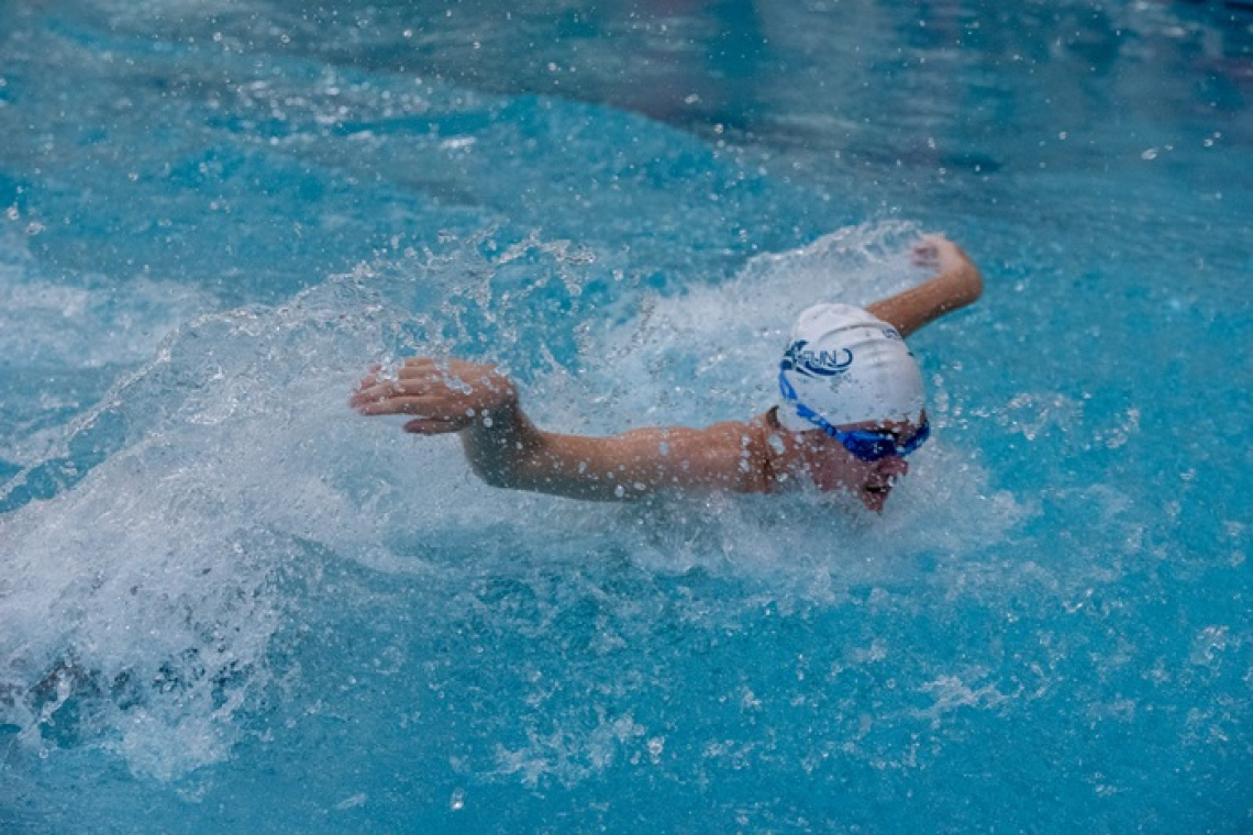 Înotul cucerește Vasluiul! Zeci de copii au transformat piscina de la Silver Mall într-o adevărată arenă a campionilor