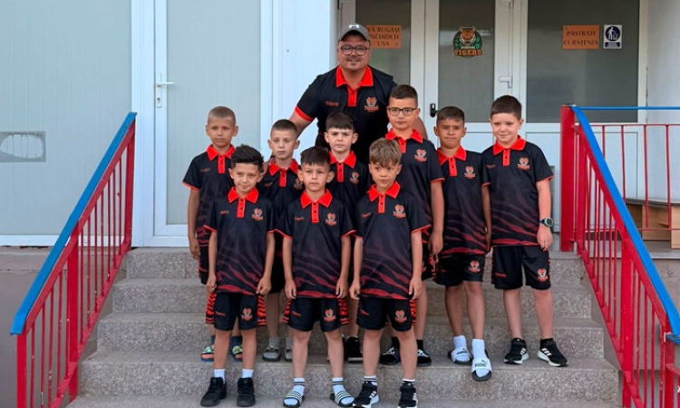 Micii „tigri” ai Vasluiului dau piept cu Academia Hagi! Sporting Tigers începe aventura la Cupa Hagi