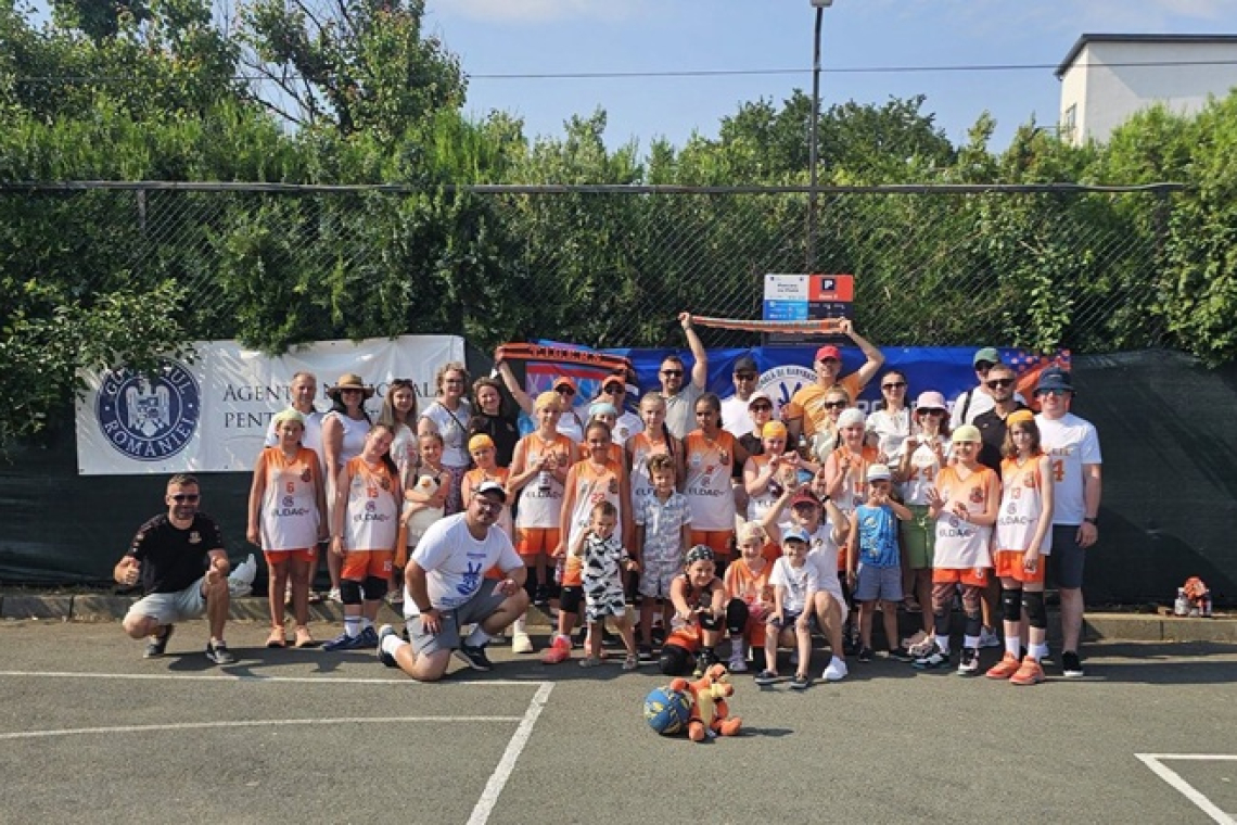 Vasluiul urcă pe podiumul național la Minibaschet U12. Locul II pentru „tigroaicele” de la Sporting Tigers Vaslui