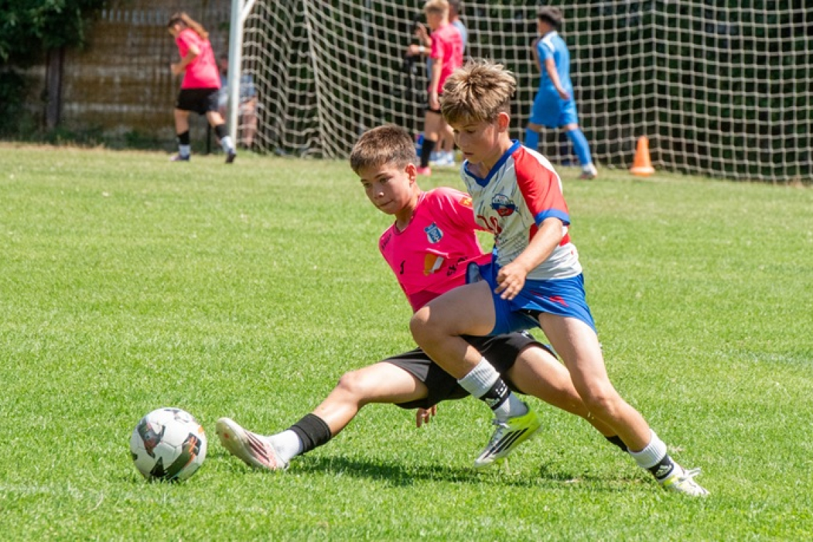 Huși Juniors Cup 2026, un fenomen! 1.500 de copii, 107 echipe, 283 de meciuri și aproape 1.900 de goluri într-un turneu de excepție