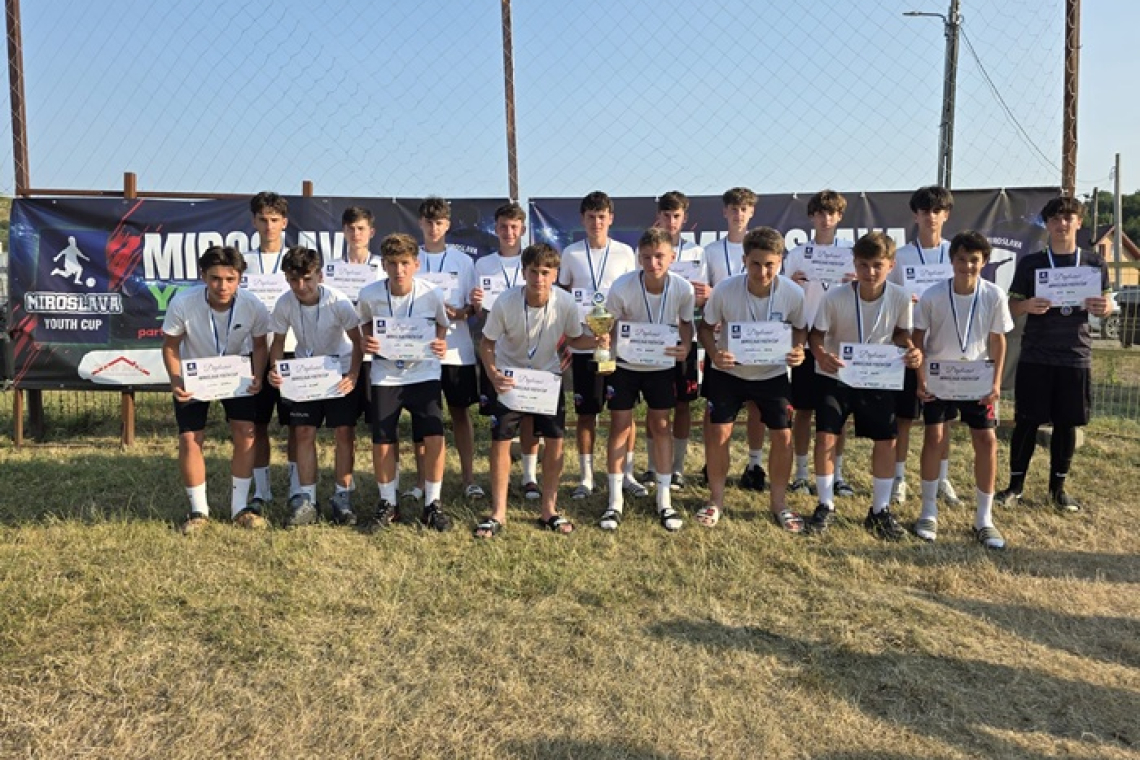 Grupa 2011 a CSM Vaslui a câștigat Miroslava Youth Cup după un parcurs perfect