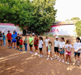 Biserica unde copiii descoperă „sportul alb”! Zeci de mici vasluieni au învățat tenis la Moara Grecilor