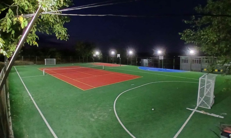 Un nou teren de sport pentru copiii din Brodoc! Inaugurarea terenului sintetic are loc sâmbătă